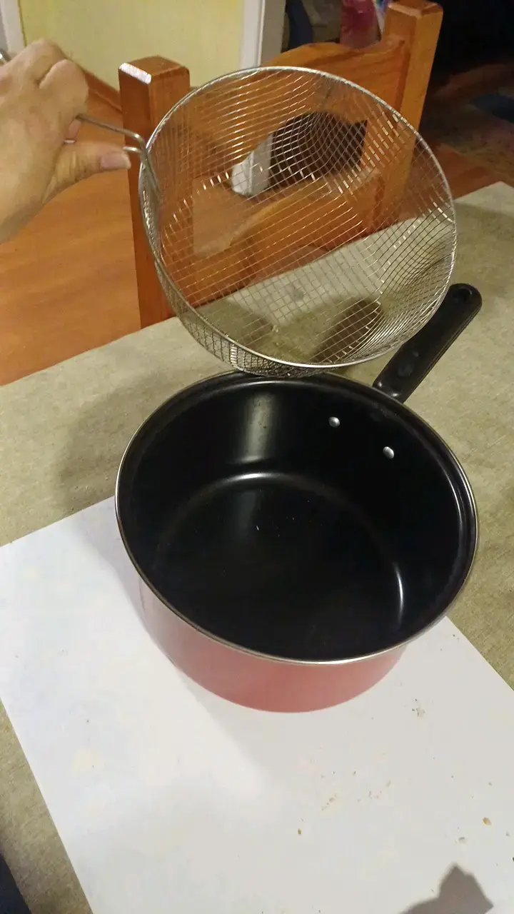 Olla con canasta para freír antiadherente - 2
