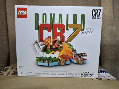 LEGO Cristiano Ronaldo CR7 - miniatura 1
