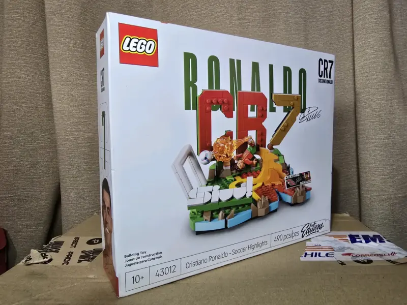 LEGO Cristiano Ronaldo CR7 - 3