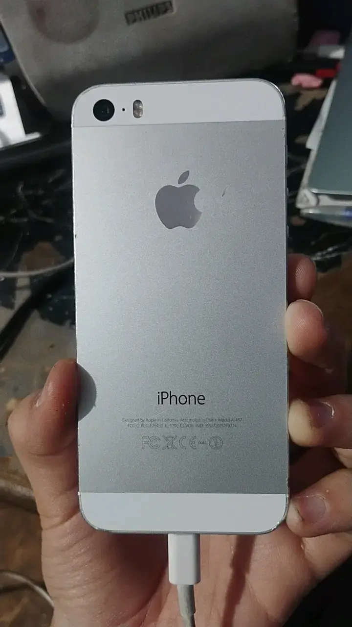 iPhone 5s para reparar o repuesto | Funciona - 2