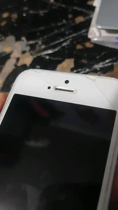 iPhone 5s para reparar o repuesto | Funciona - miniatura 3