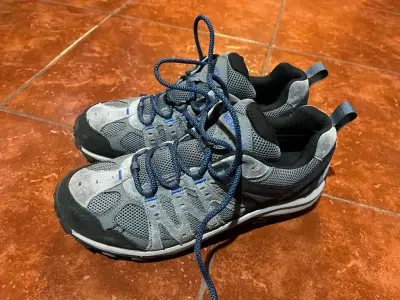 Zapatillas de senderismo Merrell grises para hombre - miniatura 1