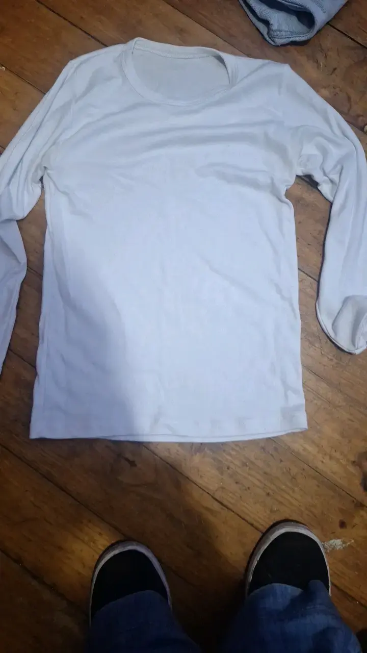 Polera blanca manga larga para hombre
