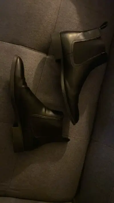 Botines de cuero negro para hombre - miniatura 1