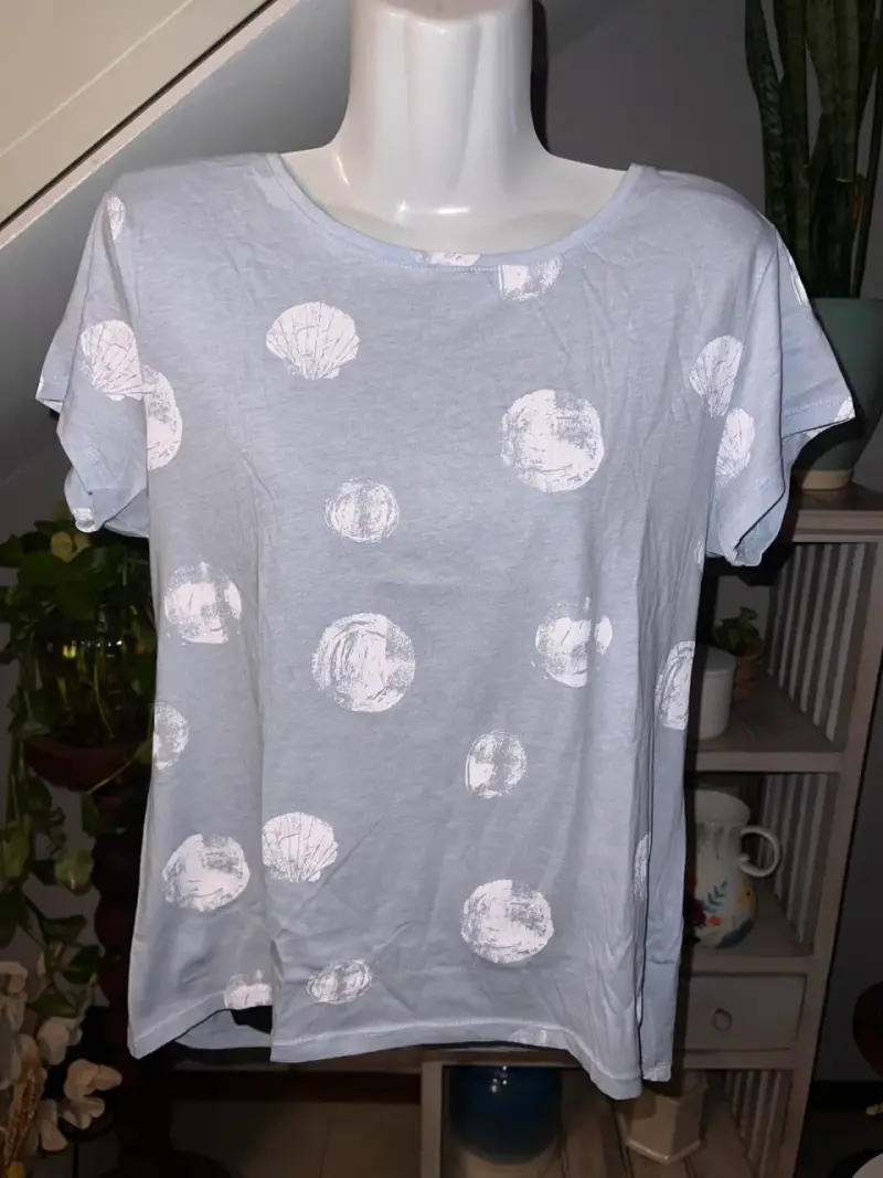 Polera celeste Esprit con estampado de conchas - 1