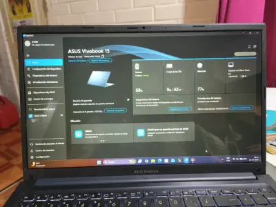 Laptop ASUS Vivobook 15 con Intel Core i5 - miniatura 1