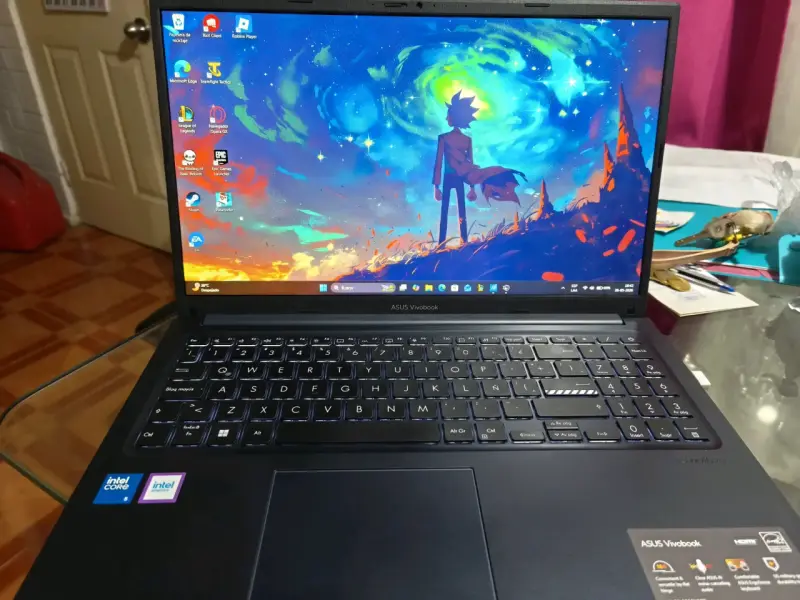 Laptop ASUS Vivobook 15 con Intel Core i5 - 2