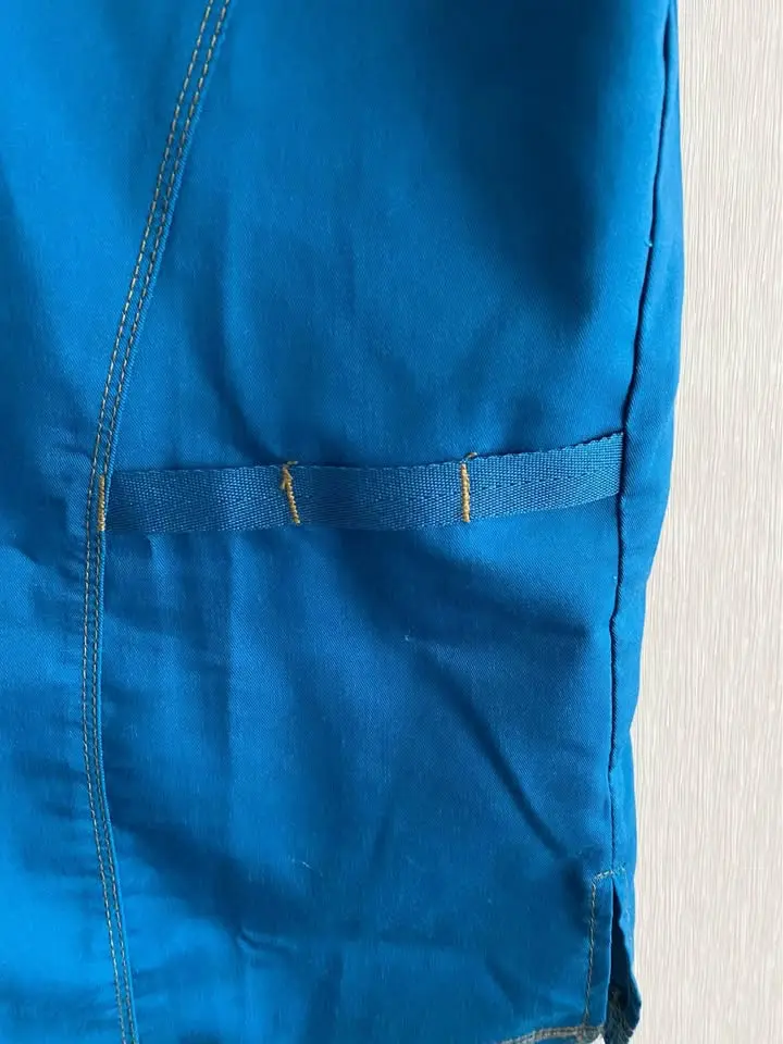 Polera médica azul Dickies con bolsillos talla S - 2