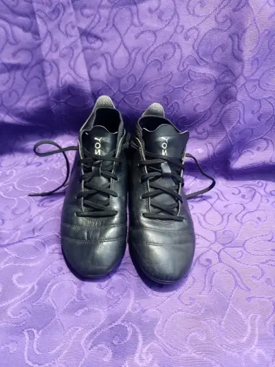 Botines de fútbol Puma negros usados - miniatura 4