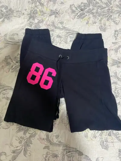 buzo  Victoria's Secret Pink - miniatura 1
