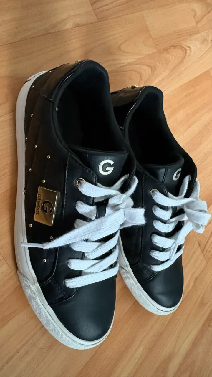 Zapatillas negras Guess - 2