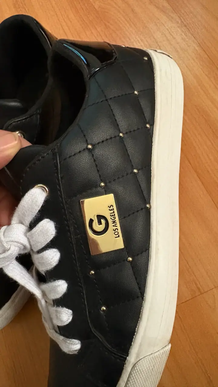 Zapatillas negras Guess - 4