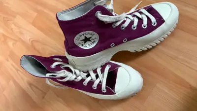Zapatillas Converse Chuck Taylor All Star moradas - miniatura 1