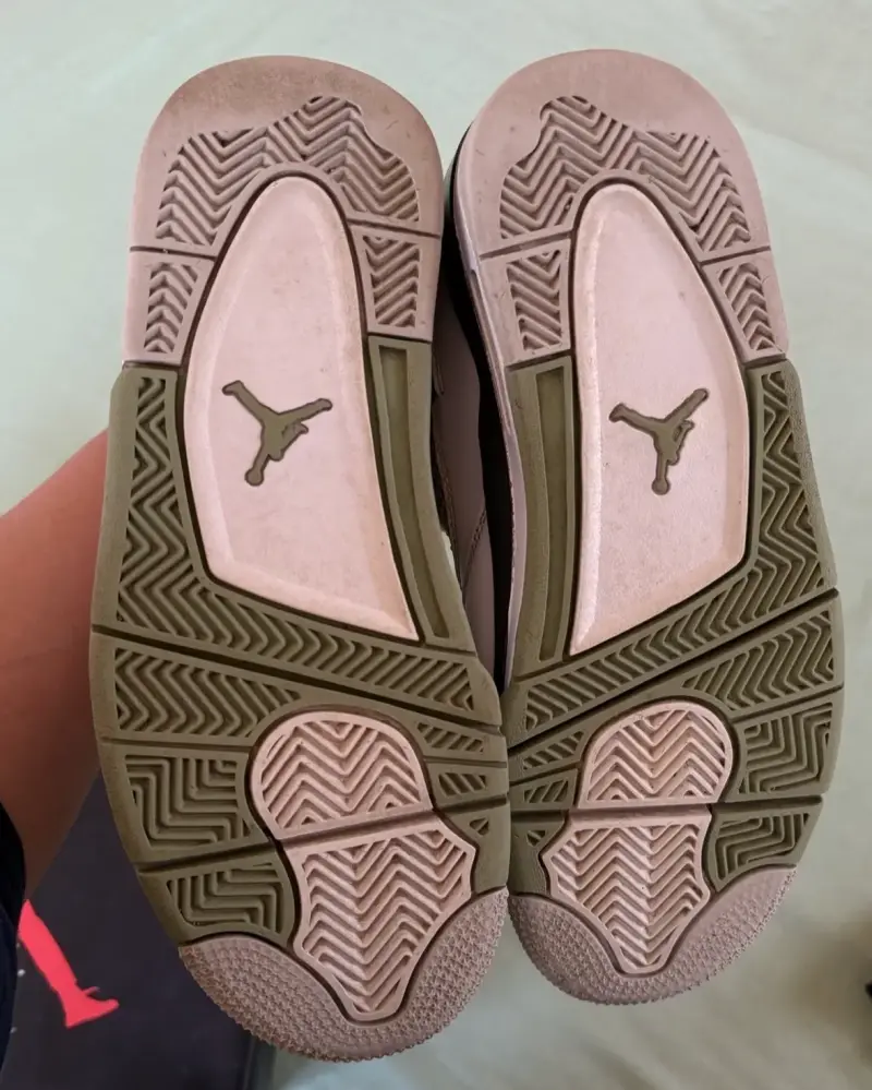 Zapatillas Air Jordan 4 blancas y verdes - 3