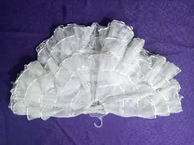 Vestido folclórico de cueca floral para niña - miniatura 2