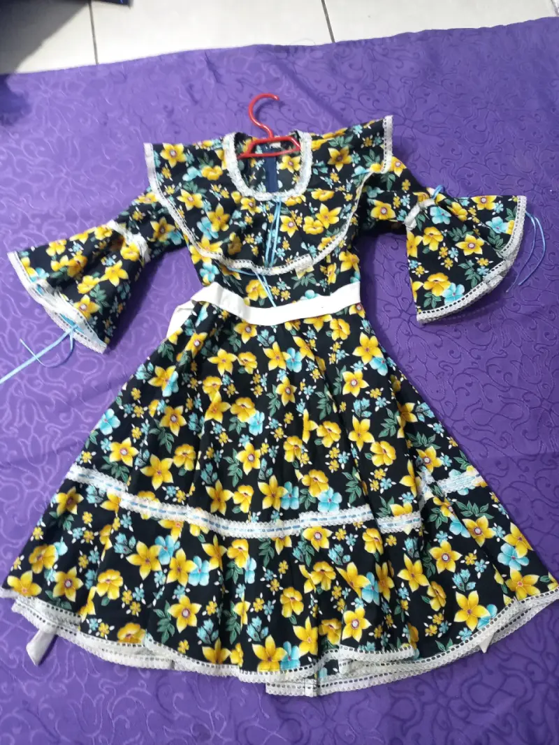 Vestido folclórico de cueca floral para niña - 3