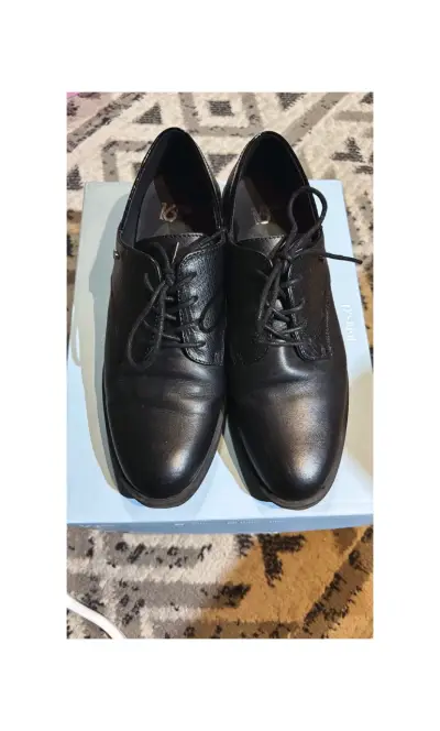 Zapatos formales de cuero negro para hombre - miniatura 1