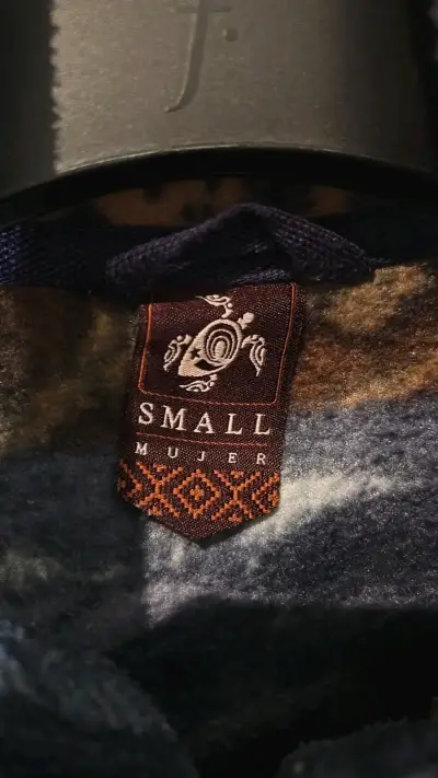 Chaqueta de polar estampada para mujer - miniatura 3