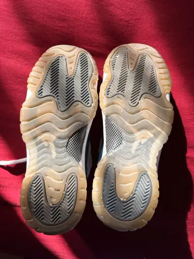 Zapatillas Jordan retro 11 azules snake - miniatura 4