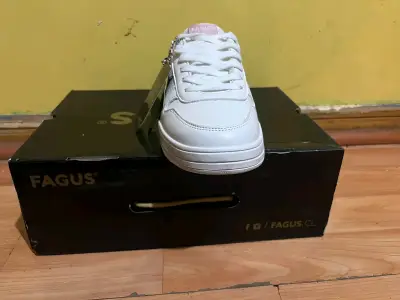 Zapatillas blancas Fagus para mujer talla 39 - miniatura 1