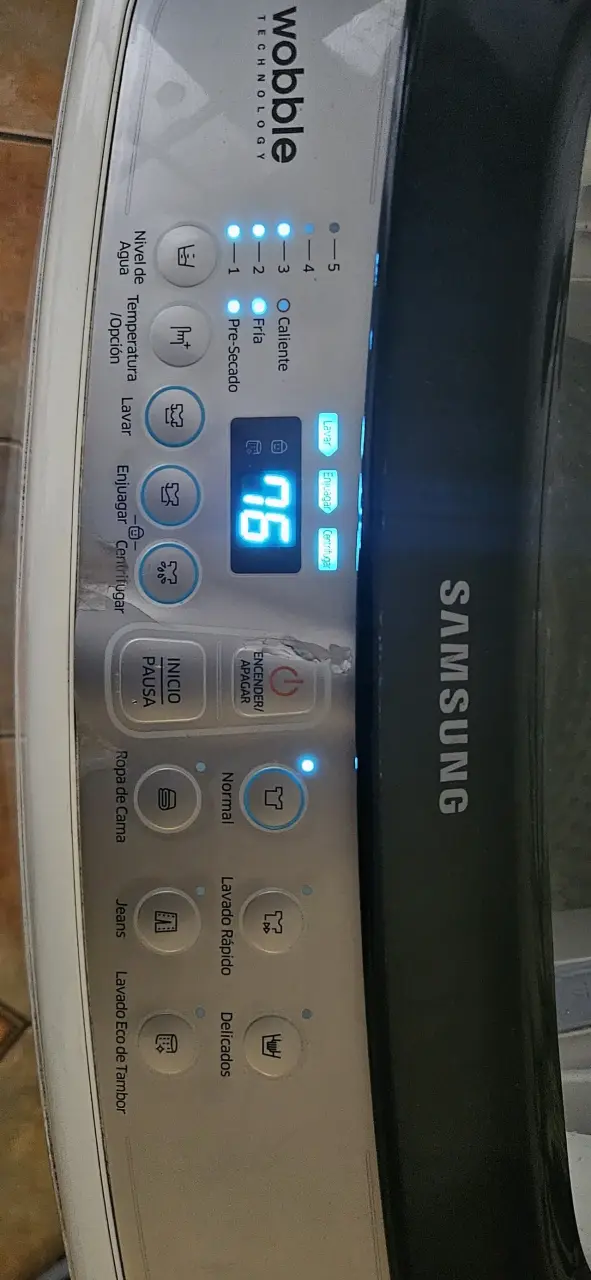 Lavadora Samsung Wobble 9 kg - 2
