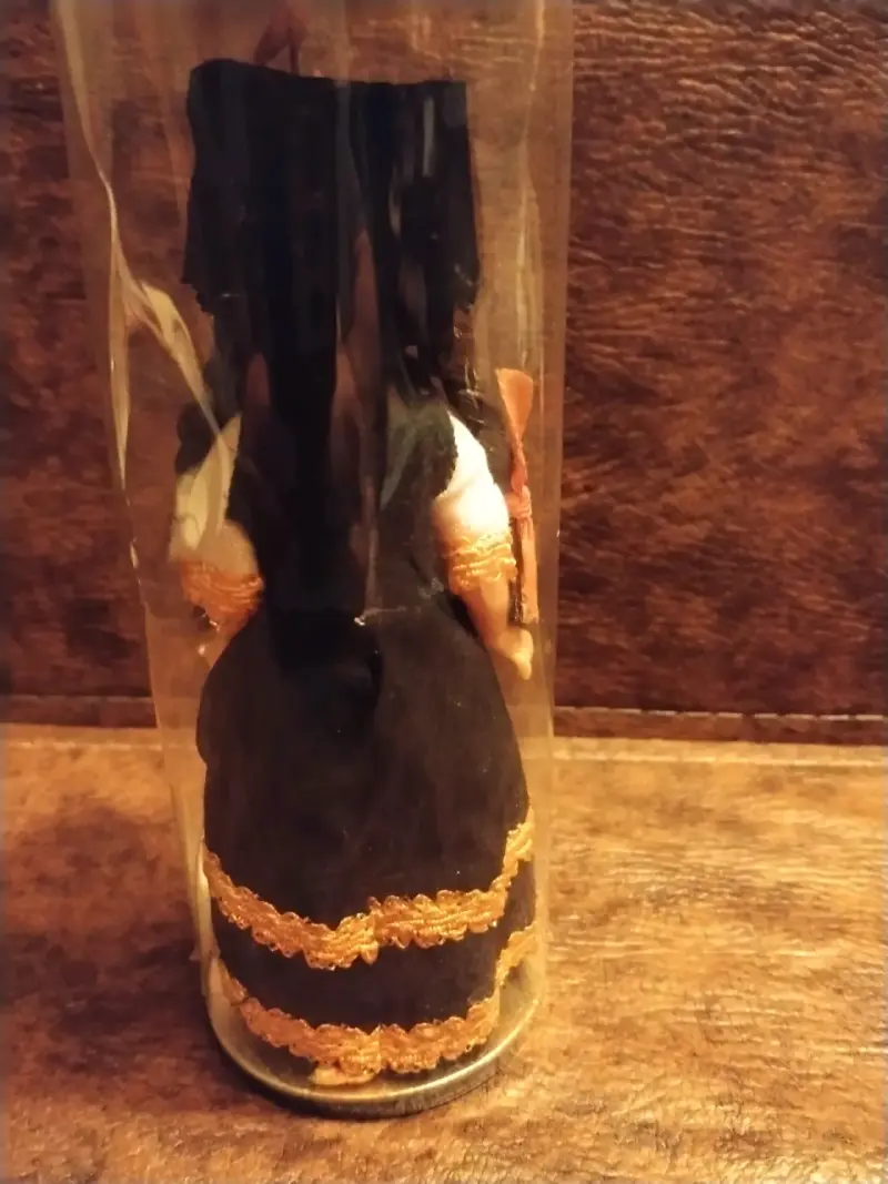 Muñeca de colección griega en traje tradicional - 2