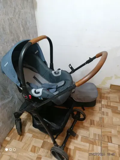 Coche de bebé Bebesit con manillar ajustable - miniatura 1