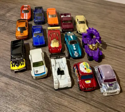 Lote 15 Hotwheels. (Nissan Skyline, Dodge, etc.) - miniatura 1