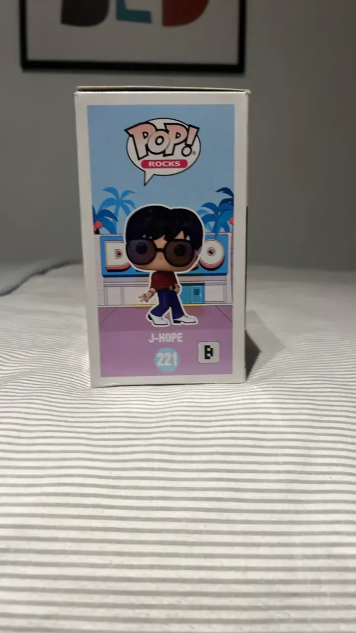 Figura Funko Pop J-Hope BTS - 4