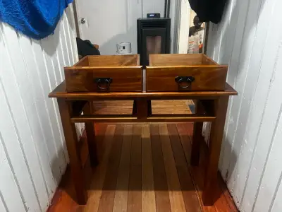 Mesa de Madera con Cajones - miniatura 5