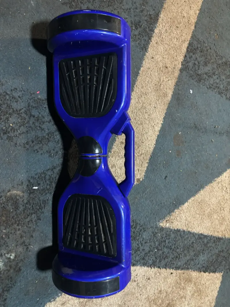 Permuto Hoverboard eléctrico azul con ruedas LED - 1
