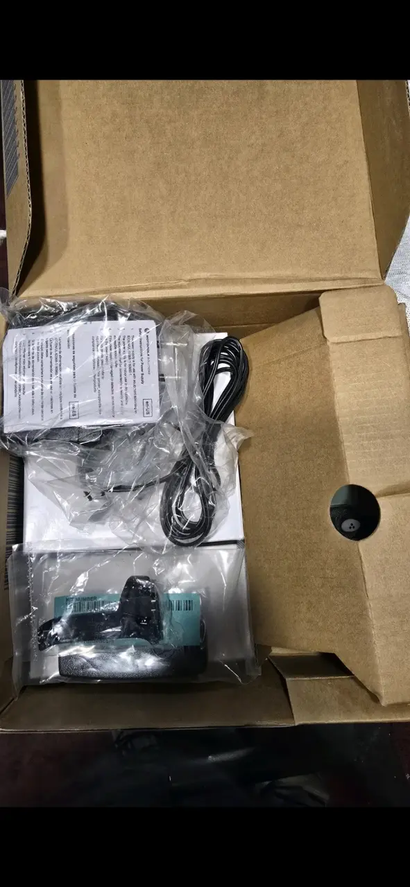 SE VENDEN NUEVAS RADIOS MOTOROLA MODELO XTS 2500 - 3