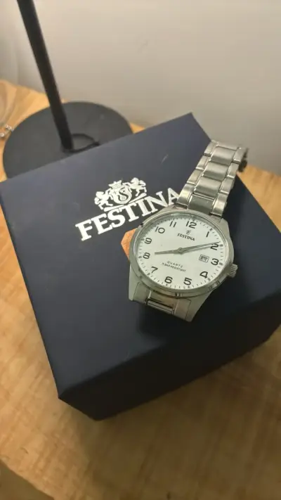 Reloj Festina sin uso para hombre - miniatura 1