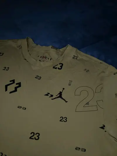 Polera Jordan amarilla con estampado 23 - miniatura 4