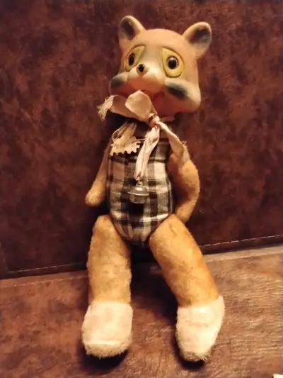 Muñeco de felpa vintage con campana - miniatura 1