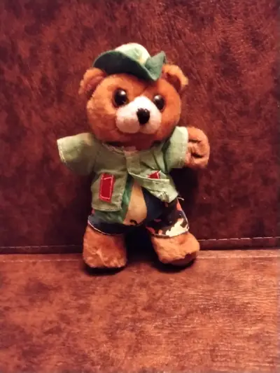 Osito de peluche Agfa con ropa verde - miniatura 1