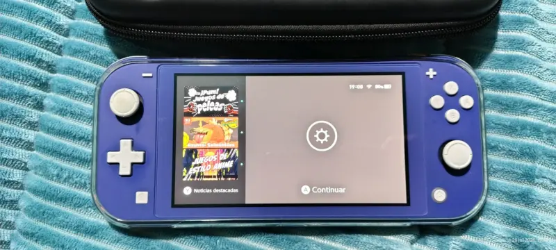 Nintendo switch Lite - 4