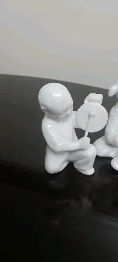 Figuras de niños músicos - miniatura 2