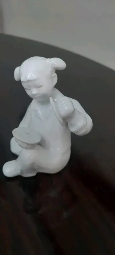 Figuras de niños músicos - miniatura 3