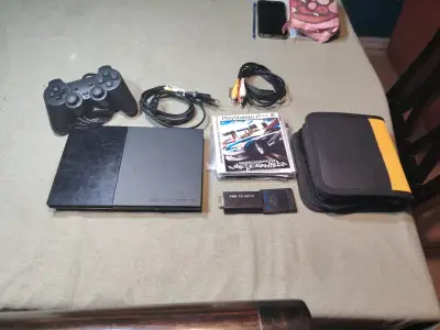 Vendo play 2 completamente operativo - miniatura 1