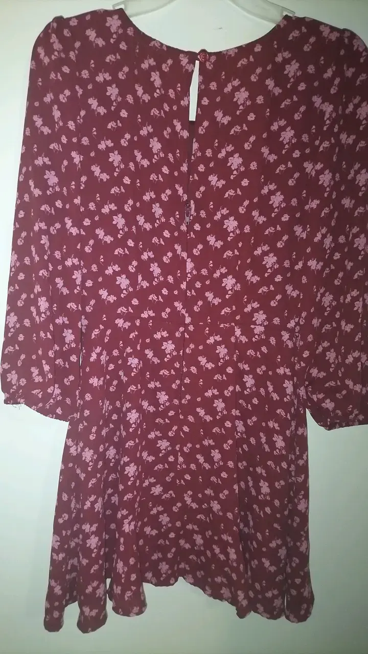Vestido floreado burdeos manga 3/4 - 3