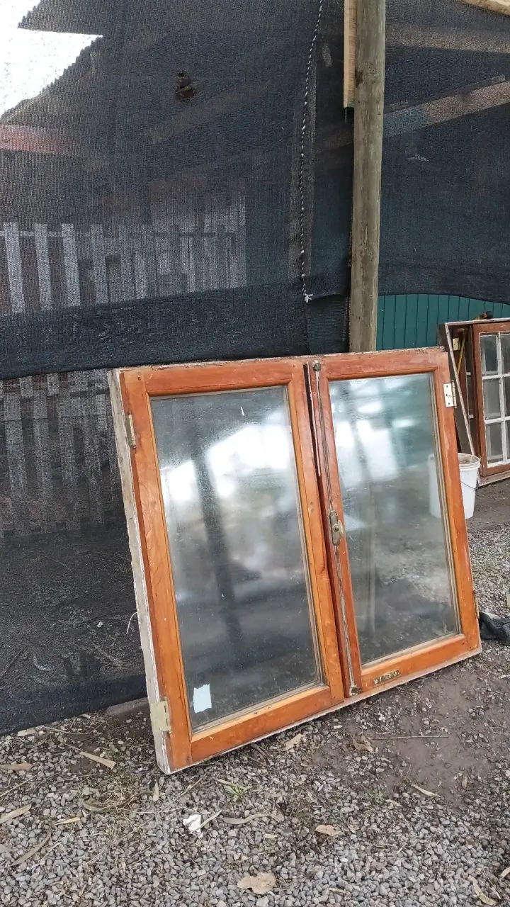 Ventana de madera con vidrio doble hoja - 2