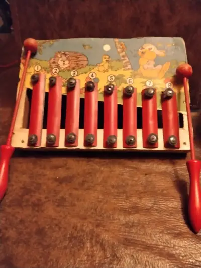 Xilófono infantil de madera con baquetas - miniatura 1