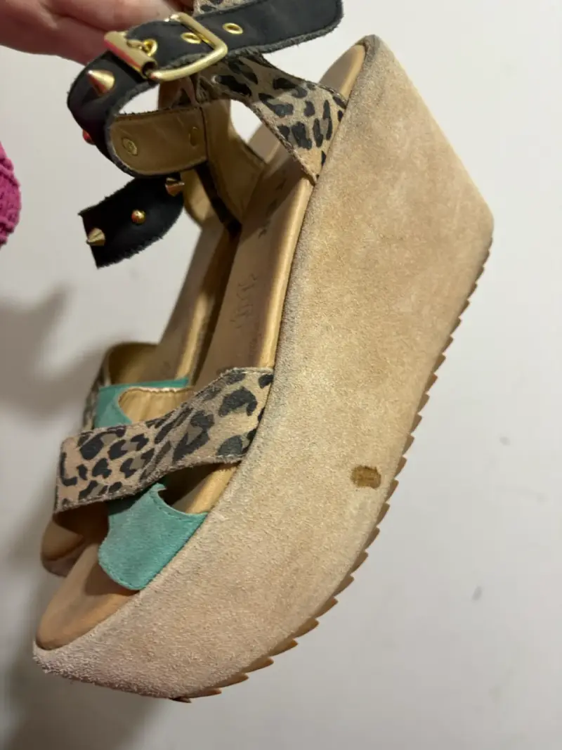 Sandalias plataforma animal print y verde - 2