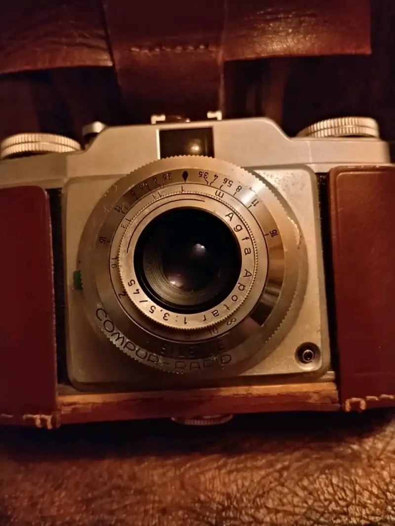 Cámara vintage Agfa Silette con estuche de cuero - 1