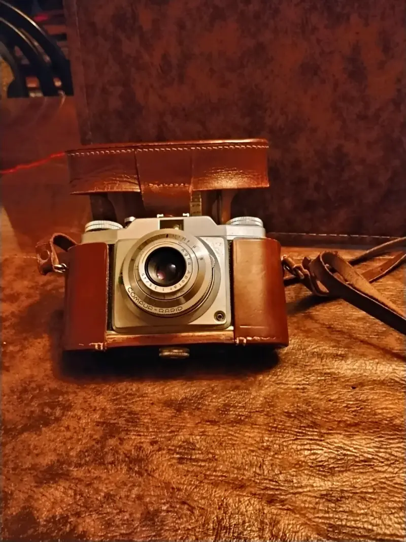Cámara vintage Agfa Silette con estuche de cuero - 5