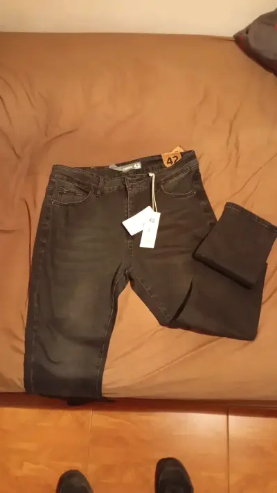 Jeans negros talla 42 para hombre - miniatura 1