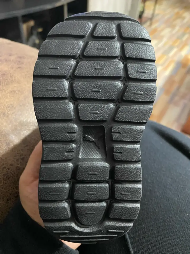 Zapatillas deportivas negras para niños Puma - 2