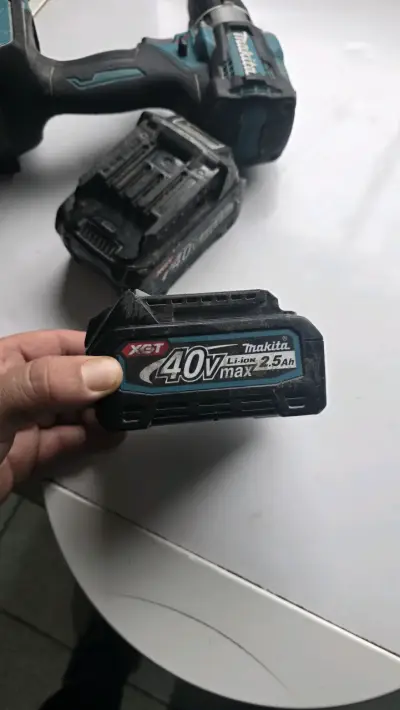 Batería Makita 40V Max 2.5Ah Li-ion - miniatura 4