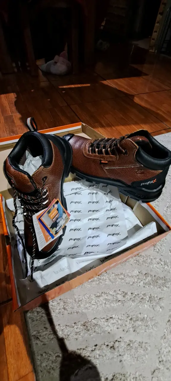 Botas de seguridad Badex marrón con etiqueta - 2